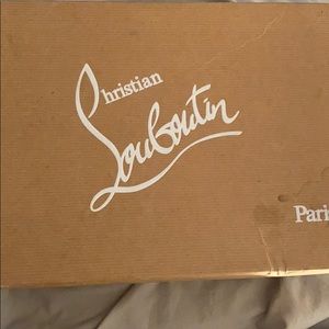 Christian Louboutin  So Kate nude shoe